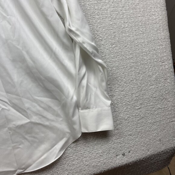 Calvin Klein Non Iron White Men Sz 17 Button up Dress Shirt Casual Preppy - Picture 13 of 15